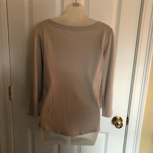 Nice beige cotton top. - Picture 4 of 6